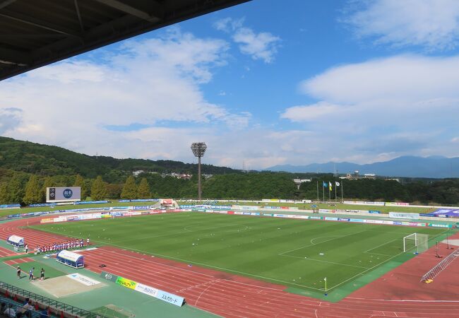 多目的競技場でアスルクラロ沼津VSいわてグルージャ盛岡を観戦。