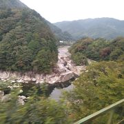 特急「しなの」から一瞬見える日本五大名峡