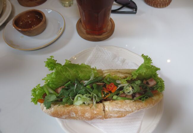 バリでは珍しいベトナム料理屋