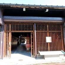 高岡市鋳物資料館