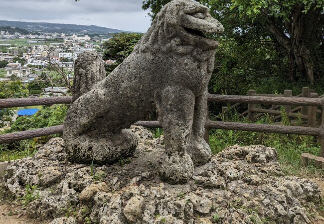 富盛の石彫大獅子