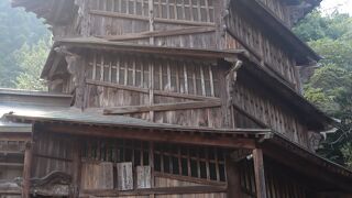 会津若松の珍しい建築様式のお堂