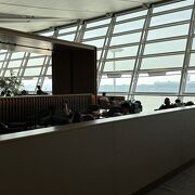 Asiana Airlines BusinessLounge (Incheon International Airport)