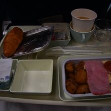 日本到着前の食事
