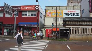 会津若松の昭和レトロな駅前食堂、ソースカツ丼や中華そばなど