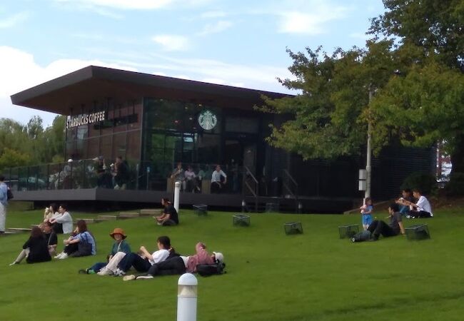 スターバックスコーヒー 富山環水公園店