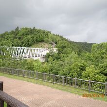 ブルーリバー橋