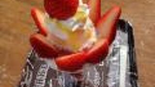 苺のパフェが美味しかったです