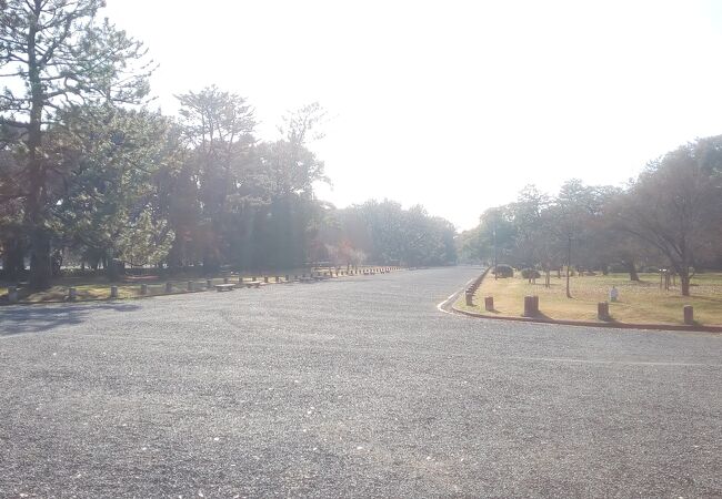 京都御所を囲む大きな公園