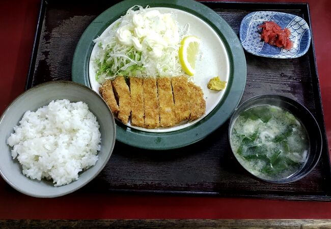 つるや食堂