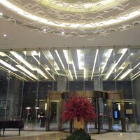 エントランスも豪華だった。