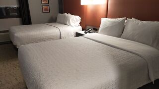 Hampton Inn Newark Airport