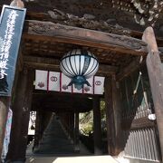 長谷寺の総門らしい威厳