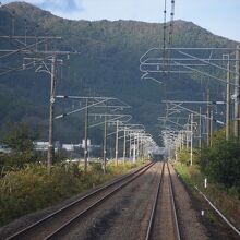 かつて伝説の583系も駆け抜けた最後尾から見ゆ伝統の東北本線