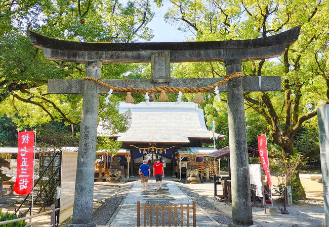 諫早神社