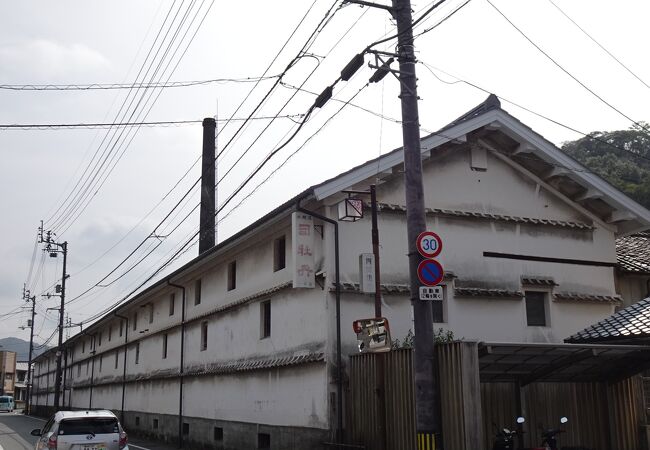 歴史ある昔ながらの水切り瓦の建物が印象的でした