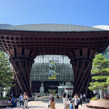 昼過ぎ、正面から撮影