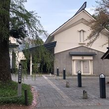 《新潮社記念文学館》外観