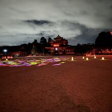 平安神宮のプロジェクションマッピング。