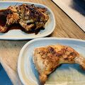 炭で焼く鶏の旨いこと