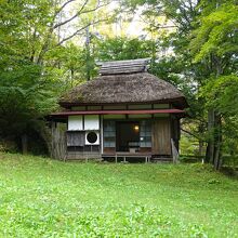 野上弥生子別荘書斎
