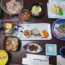 夕食は部屋食です