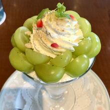 シャインマスカット パフェ