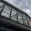 情緒豊かな街並にそびえる中央駅