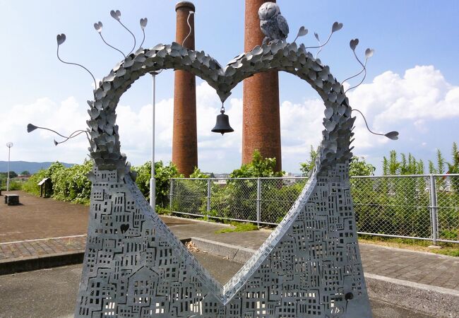 恋愛成就のハート形オブジェ　～　百年の鐘・とわの鐘