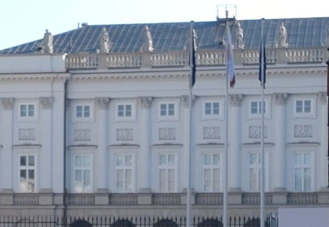 大統領官邸 (ラジヴィウ宮殿)