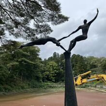 日本フィギュアスケート発祥の地碑