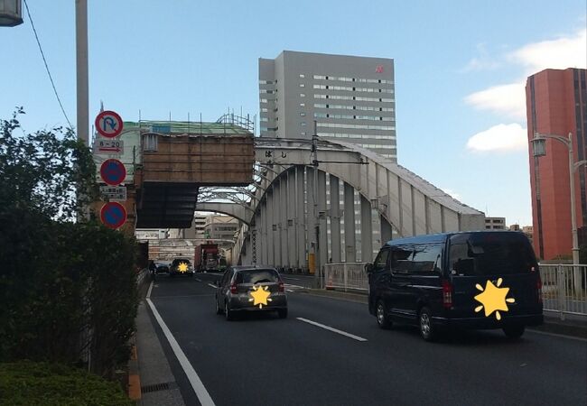 築地と勝どきを結ぶ勝鬨橋