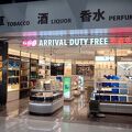 成田空港第三ターミナル入国前最後の免税店