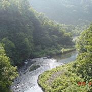 ６月中旬でも残雪が見られました。