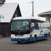 工事に伴うバス代行輸送中。最上川の眺めが楽しめました