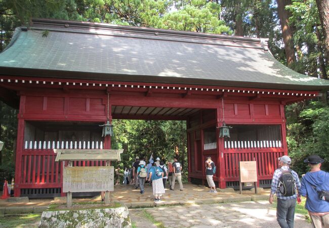 羽黒山 随神門