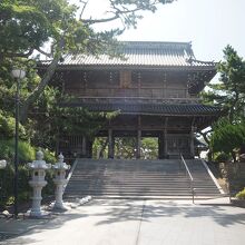 誕生寺