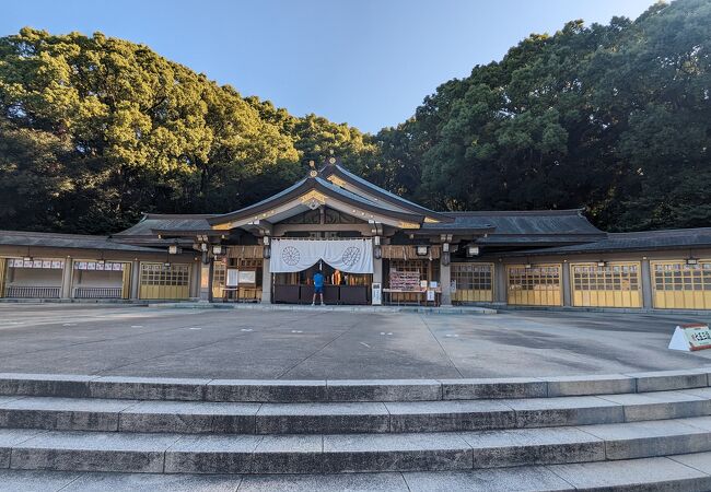 広ーい神社