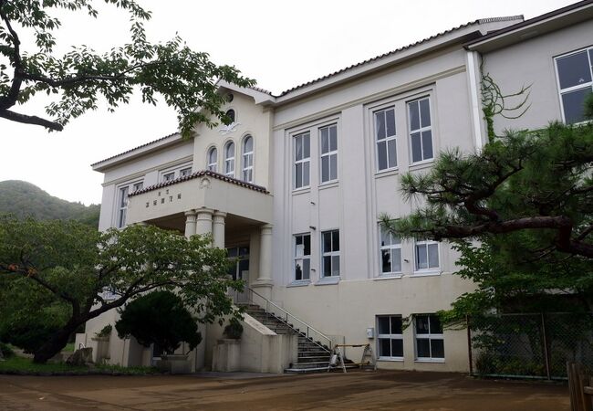 函館市中央図書館 クチコミ・アクセス・営業時間｜函館【フォー