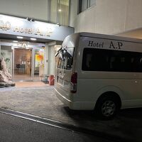 外観とシャトルバス