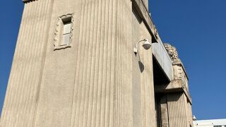 凱旋門みたいな