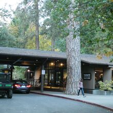 Yosemite Lodge at the Falls