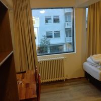 狭いけど短期滞在に必要なものは揃っている