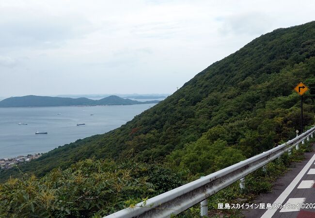 屋島山上へ車で登る唯一の道