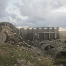 燐鉱石貯蔵庫跡