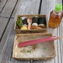 朝食の弁当