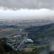 佐賀県と福岡県との県境の峠沿いにある道の駅です