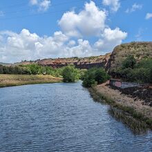 ゆったり流れる川
