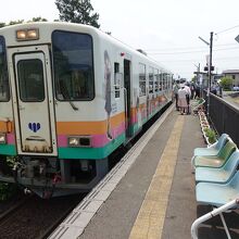 あやめ公園駅