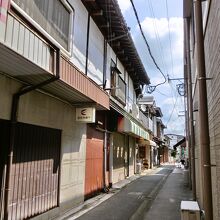 路地の在る商店街は恵比須通り